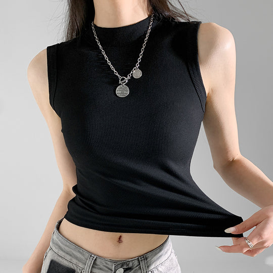 Women's Casual Knit T-Shirt with Round Neck and No Sleeves